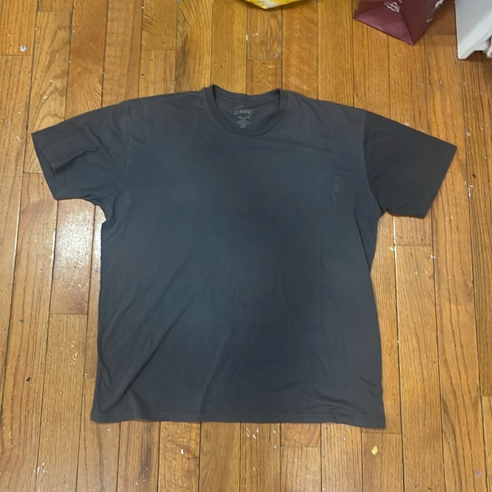 Dark grey tshirt